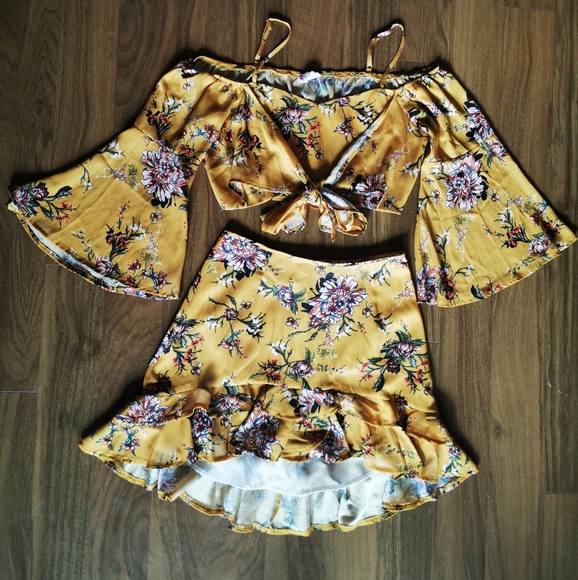 Floral skirt - Mustard Yellow - Picture 1 of 3